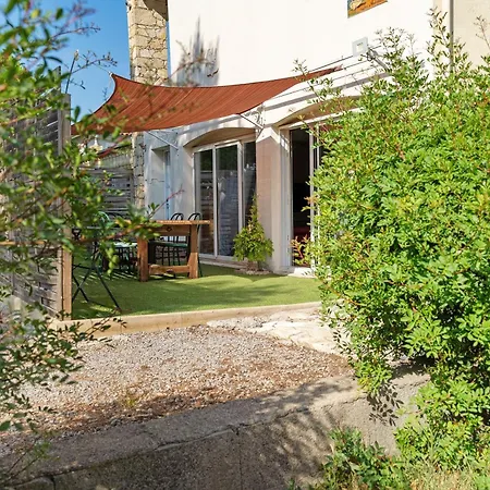 Apartment Andalouse Poussan